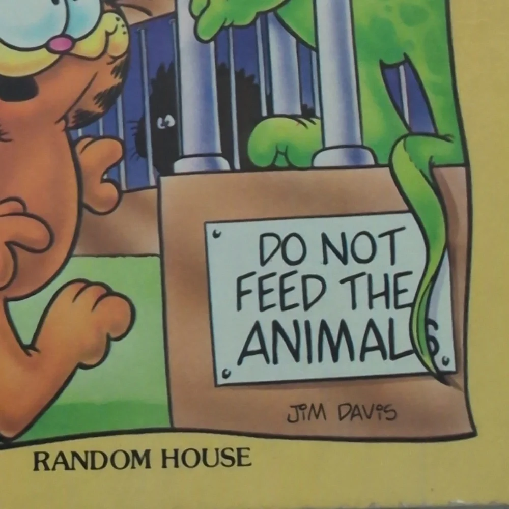 Garfield A to Z Zoo Small Paperback Book Jim Davis‎ Random House 1984